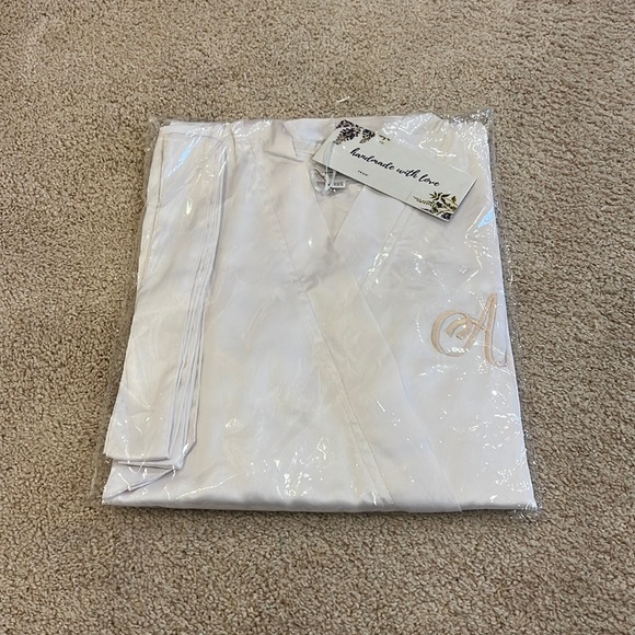 SS Weddings Bridal Robe* - Picture 9 of 9